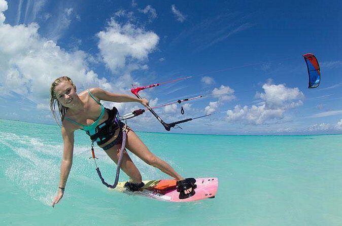 Introductory Semi-Private Kitesurf Lesson - The 2-hour flow: kite control to first board runs