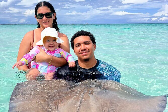 StingrayCity ,Coral Garden & Starfish Tour. - Stingray City: feeding, petting, and a real sandbar vibe